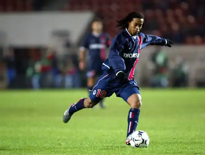 他不仅考虑 他不仅考虑