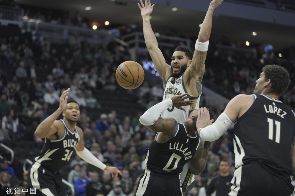 带领球队迎 带领球队迎